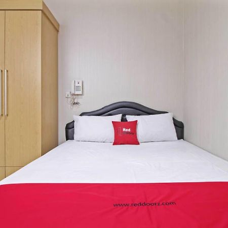 Готель Reddoorz @ Mangga Besar 2 Джакарта Екстер'єр фото