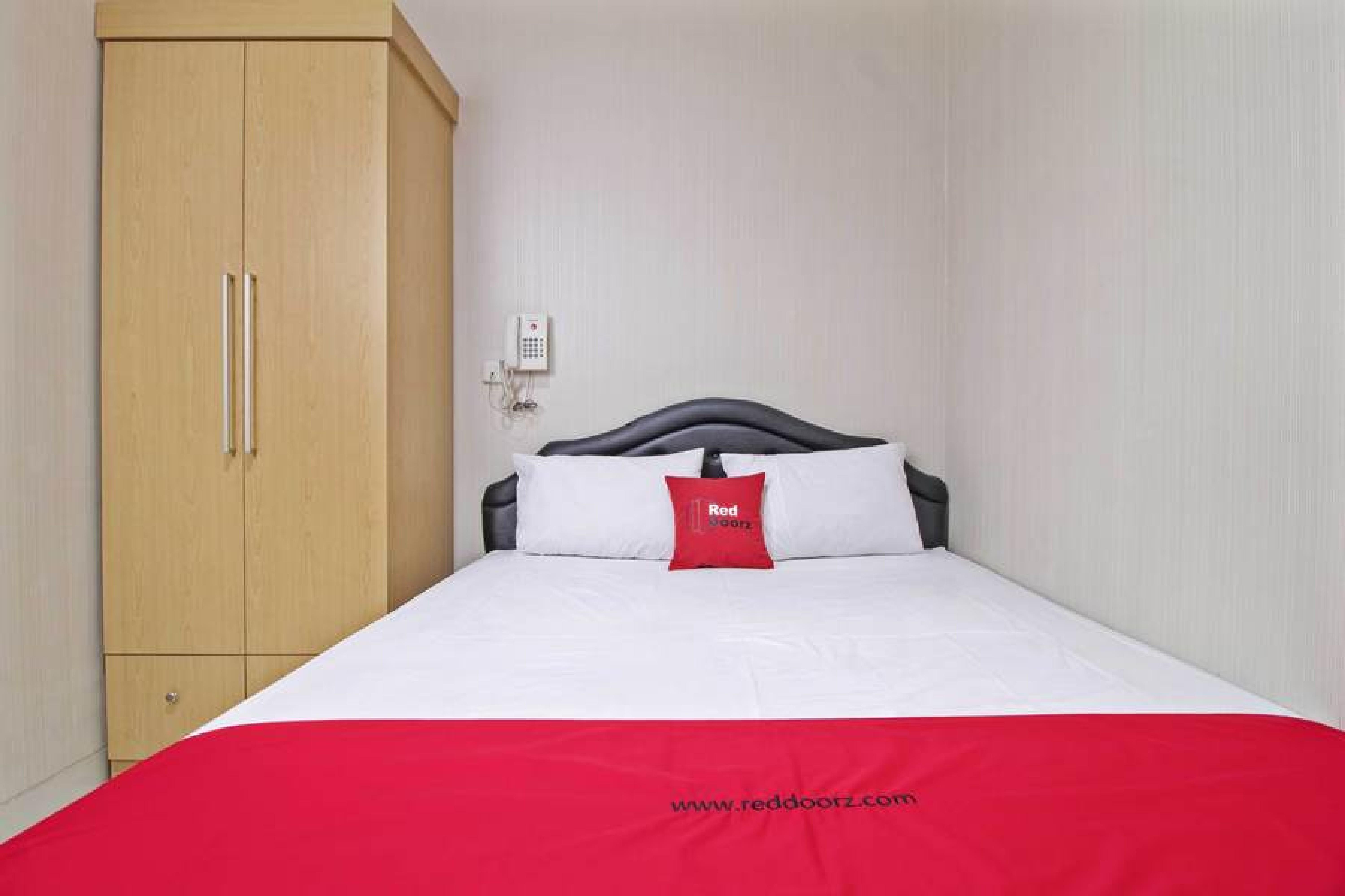 Готель Reddoorz @ Mangga Besar 2 Джакарта Екстер'єр фото